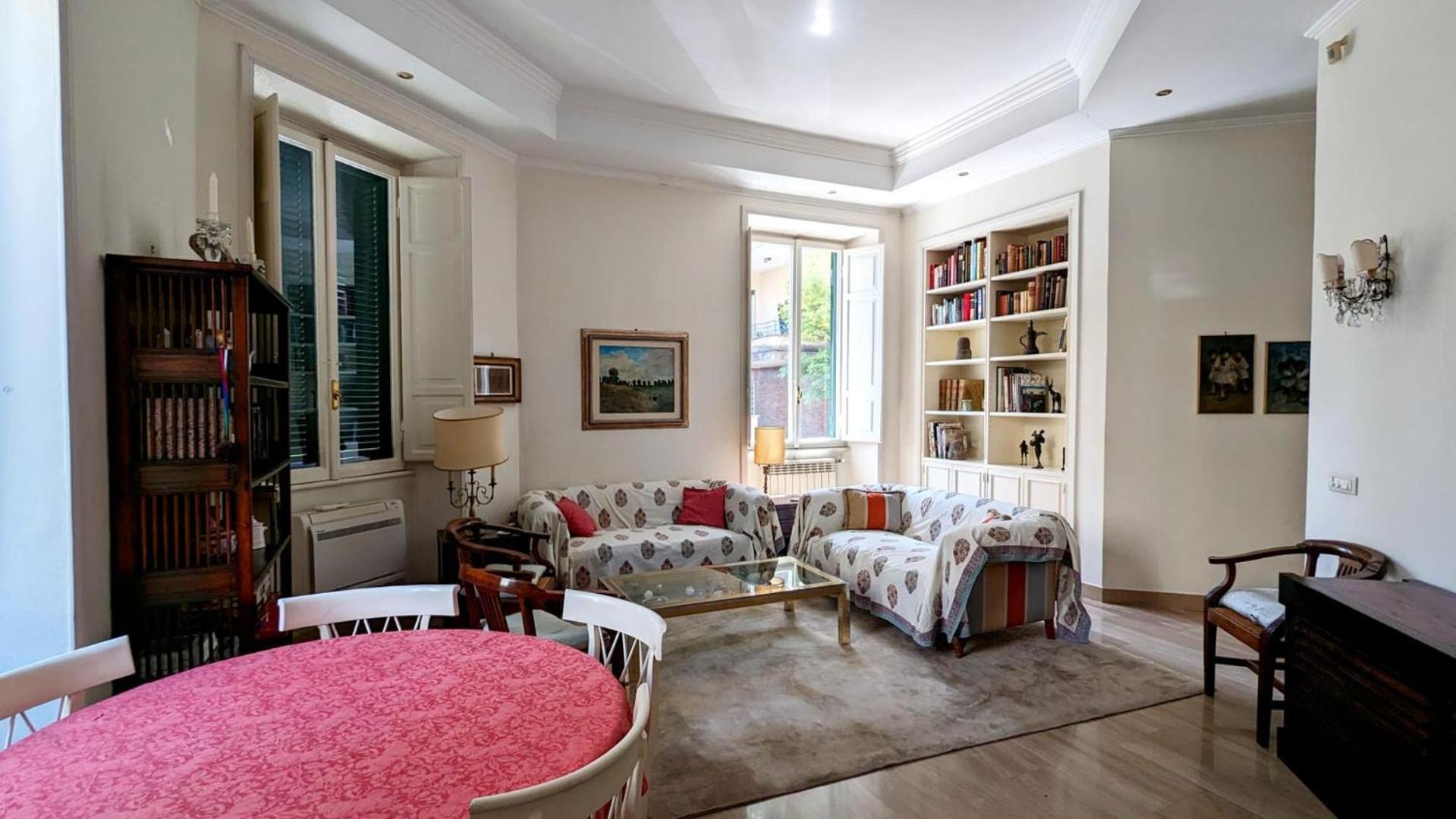 Apartment Beautiful 2-bed In Rome